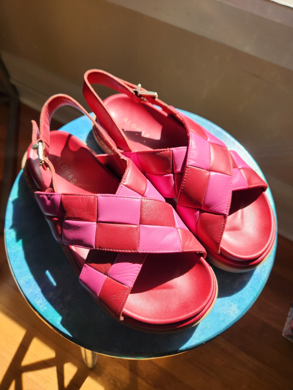 ALOHAS Two-Tone Pink and Red Woven Slingback Sandals